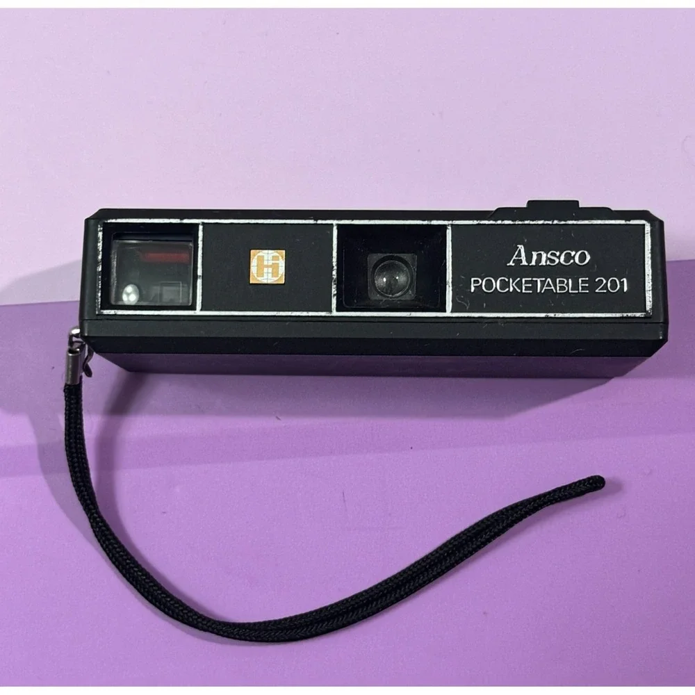 Vintage‎ Ansco Pocketable 201 110 Film Camera Pocket Point and Shoot Untested